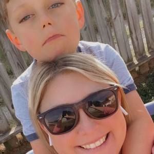 Meet your Posher, Alison